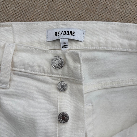 RE/DONE 70s Stove Pipe High Rise Straight Ankle Jeans in Vintage White - Picture 3 of 12